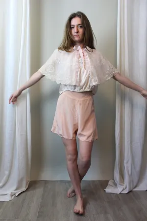 1930s PEACH silk TAP SHORTS scallop hem small | new spring