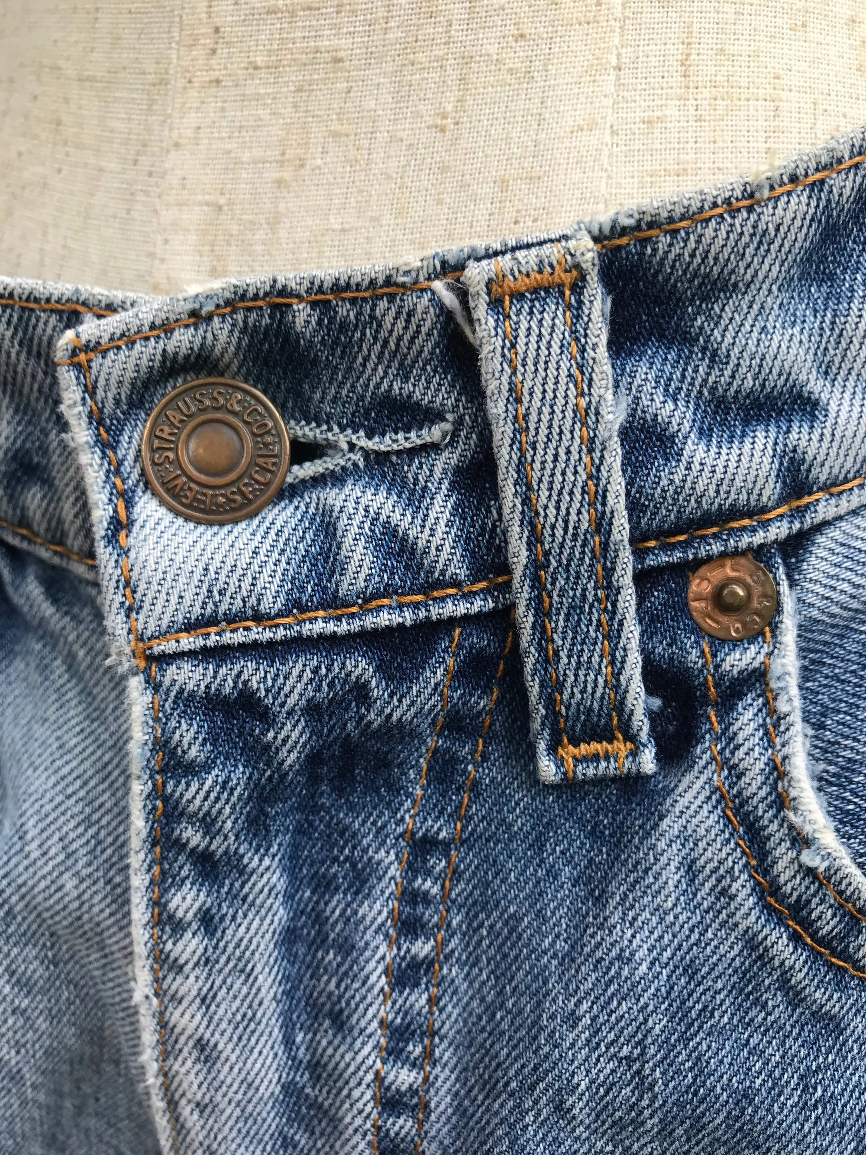80s Classic Levi Strauss High Rise Acid-Wash Cropped Denim Shorts