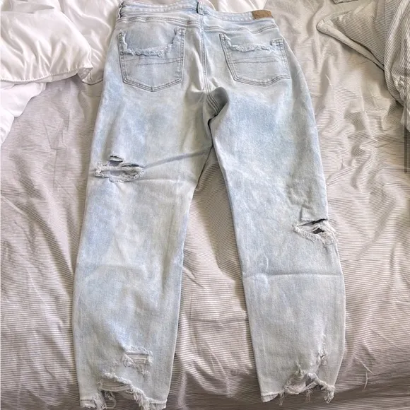 AE Stretch Mom Jean