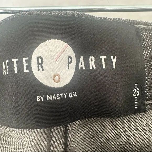 After Party by Nasty Gal Hang Fire Levi's 505 Jeans denim size 26‎