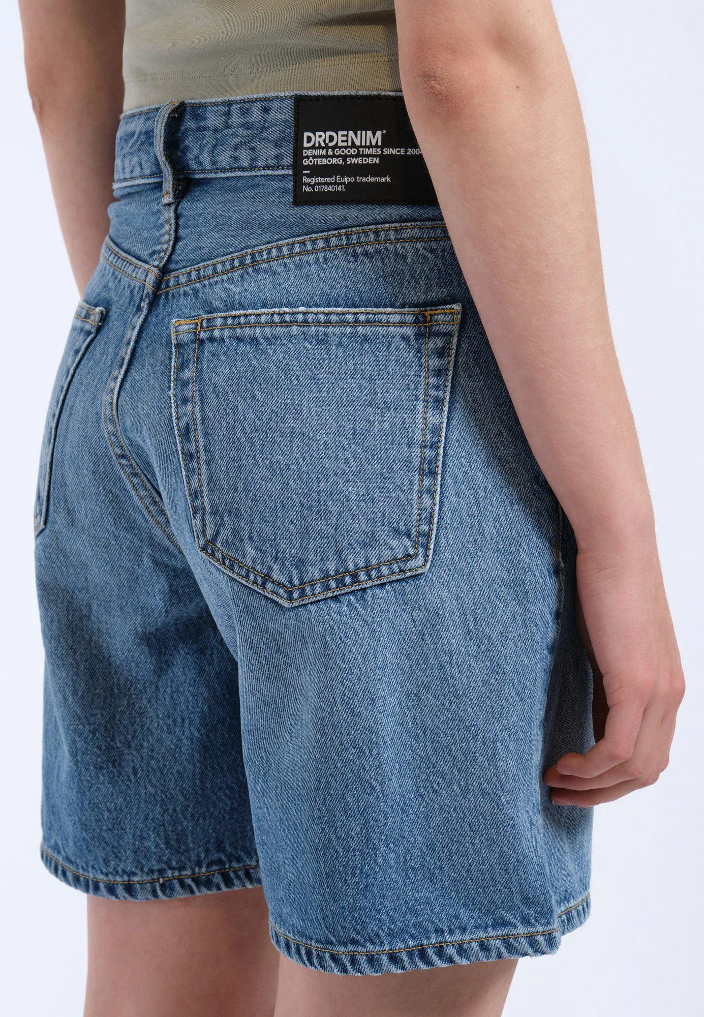 Arch Shorts - Bay Sky Used