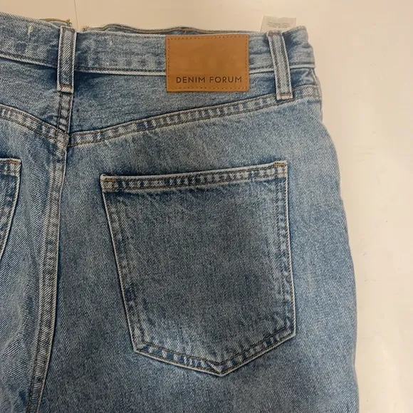 Aritizia NWT Loose Long Shorts