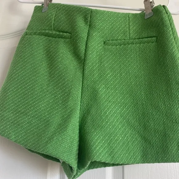 Bloggers Favorite Zara Green High Waisted Shorts Medium