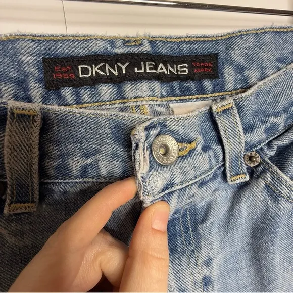 DKNY- Vintage Boot cut blue jeans - Sz 4