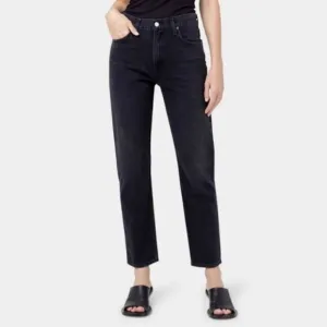 ELIZABETH AND JAMES | The Vintage Straight Black High Rise Jeans Q530