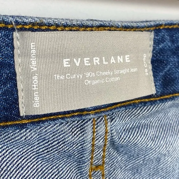 Everlane Curvy 90s Cheeky Organic Cotton Straight Leg Jeans in Deep Atla…