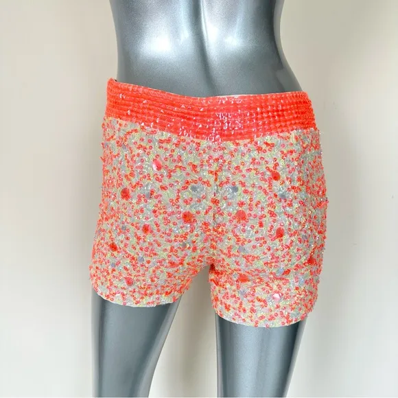 French Connection women shorts size 2 US NWT!!!
