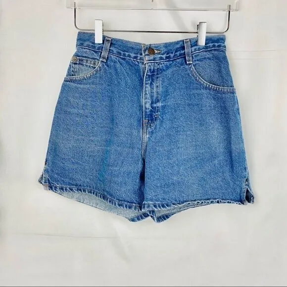 GITANO Vintage 90’s High Waisted Jean Shorts.