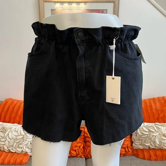 ❣️🆕Good American Paperbag-Waist Black Denim Shorts❣️