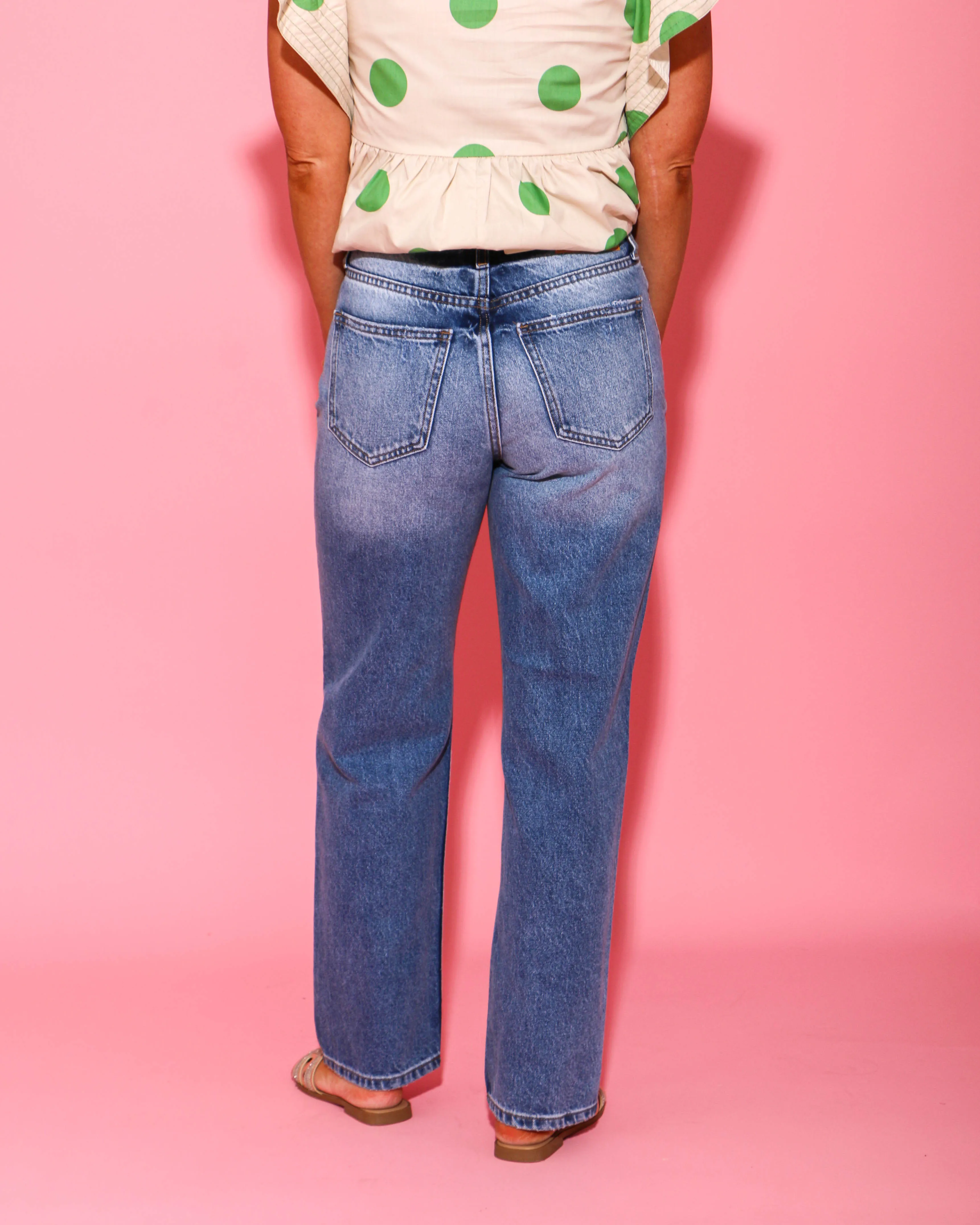 HIGH RISE STRAIGHT JEANS IN VINTAGE LIGHT WASH
