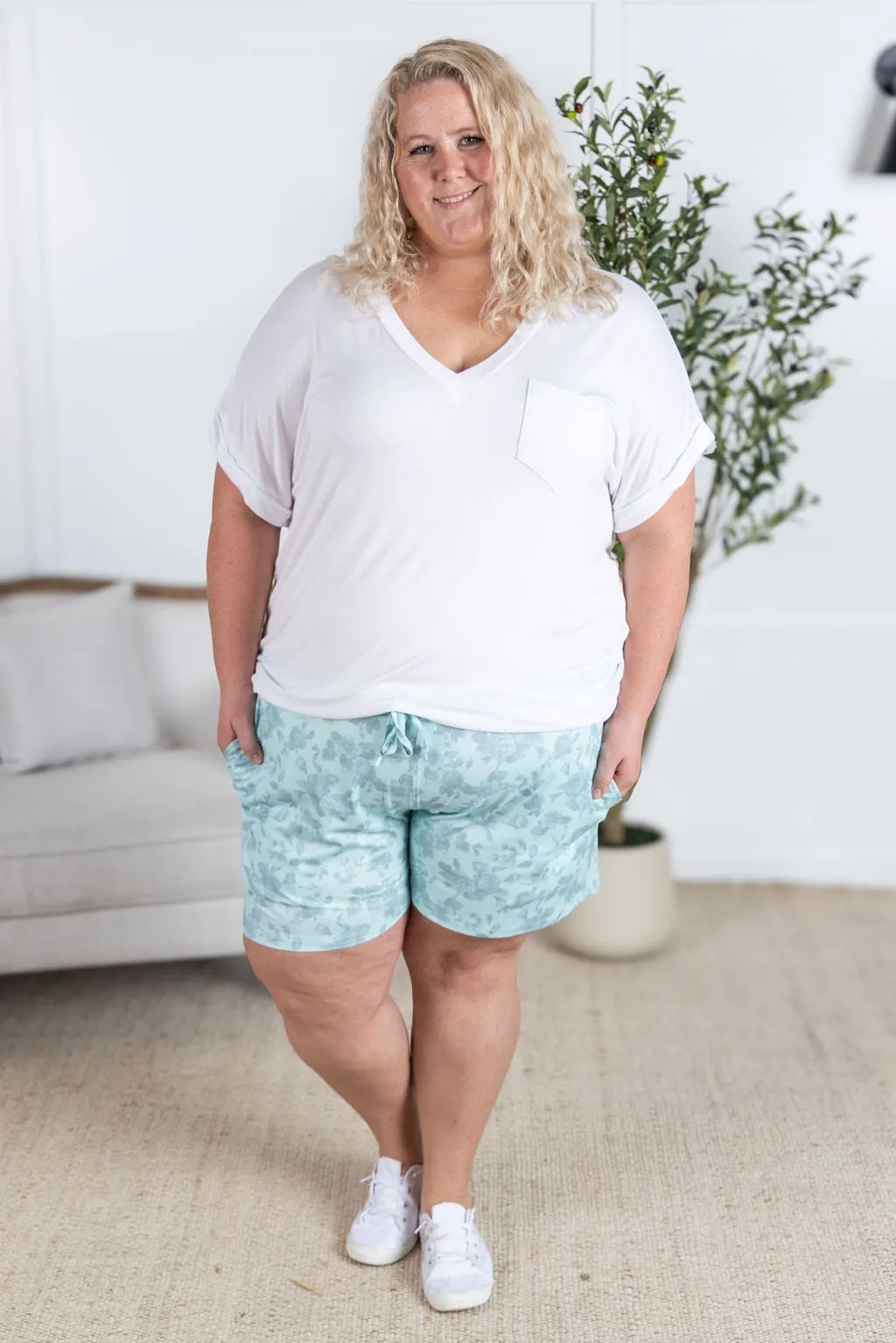IN PRODUCTION Jamie Shorts - Vintage Mint Floral