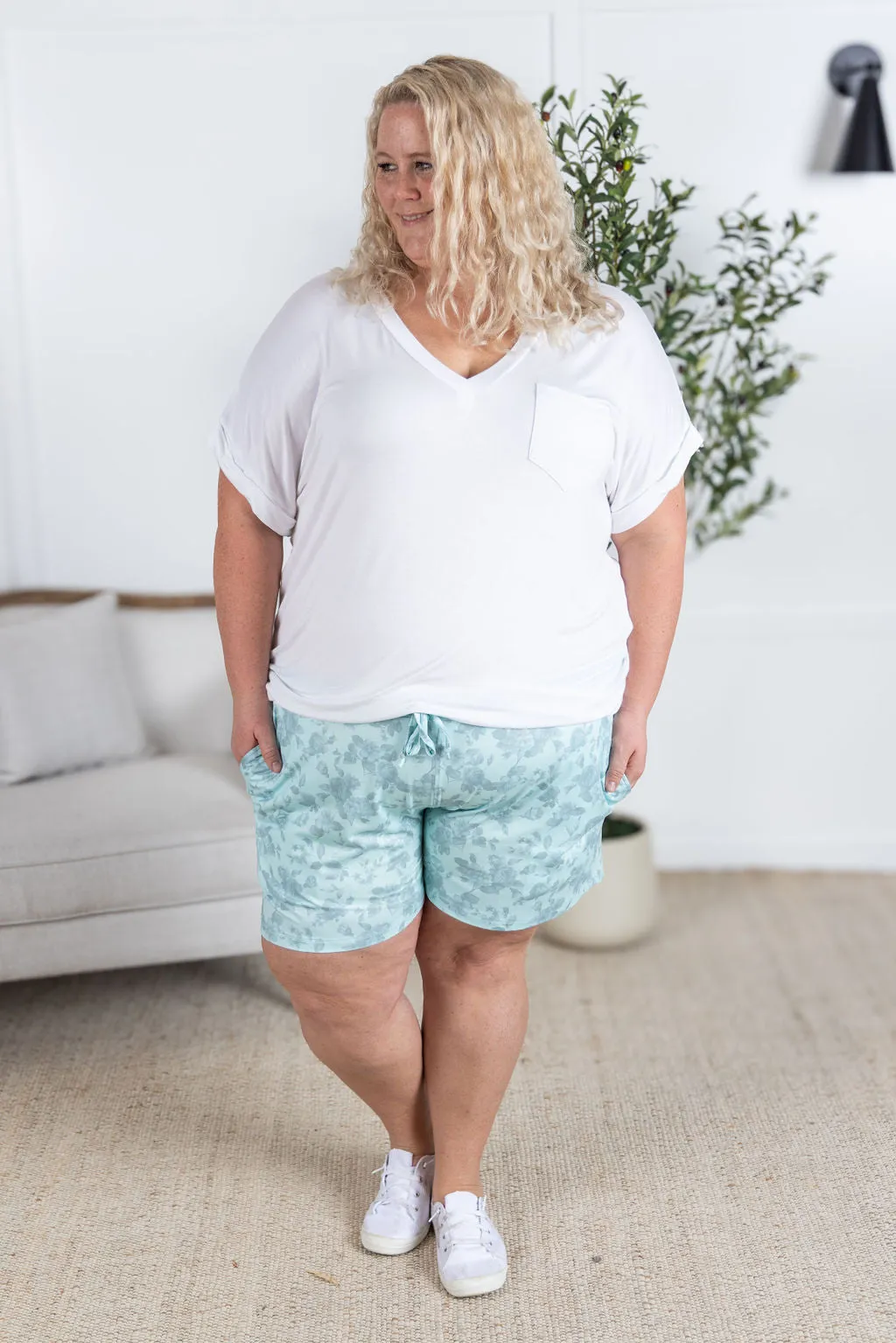 IN PRODUCTION Jamie Shorts - Vintage Mint Floral