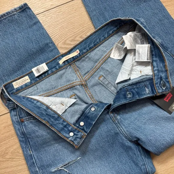 Levi’s WEDGIE ICON FIT ANKLE WOMEN'S JEANS Size 28 NWT