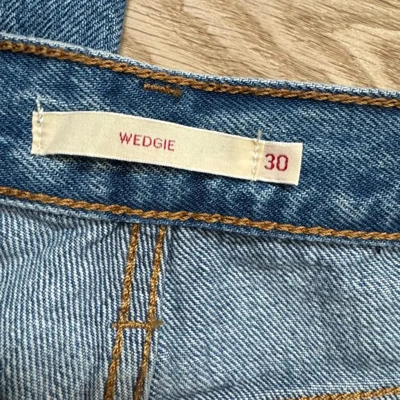 Levi’s WEDGIE ICON FIT ANKLE WOMEN'S JEANS Size 28 NWT