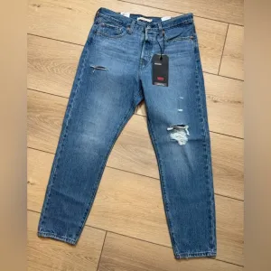 Levi’s WEDGIE ICON FIT ANKLE WOMEN'S JEANS Size 28 NWT