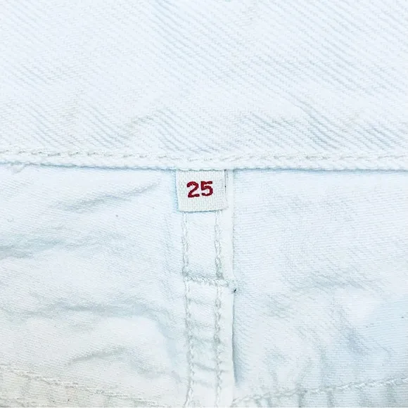 Levi’s Wedgie Icon Fit Distressed Vintage Chalk Off White Ankle Jeans Size 25