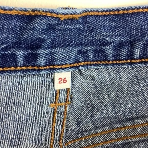 LEVI’S WEDGIE WHITE OAK CONE VINTAGE STYLE JEANS SHORTS