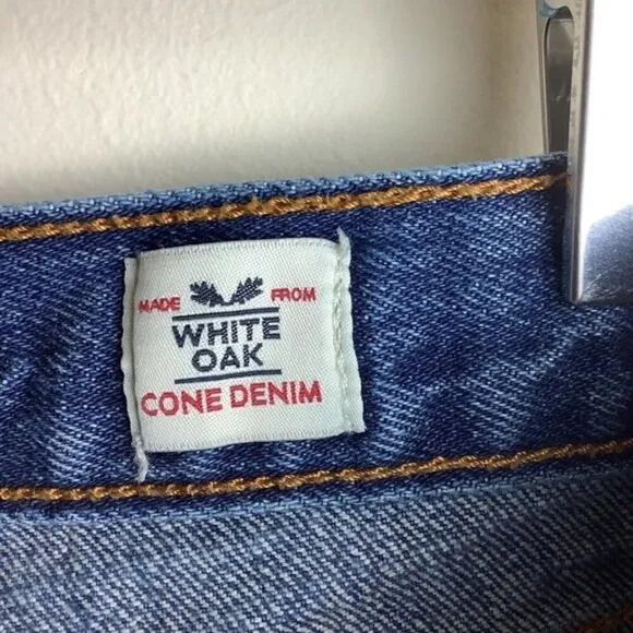 LEVI’S WEDGIE WHITE OAK CONE VINTAGE STYLE JEANS SHORTS