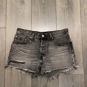 Levi's Women's 501 Faded Black Distressed Jean Cut Offs Size 28