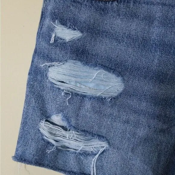 Lucky BRAND 90s Midi Shorts Distressed Cutoff Button Fly NWT Size 6 / 28