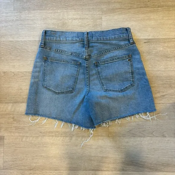 MADEWELL High-Rise Denim Shorts: Button-Front Edition 25 H6543