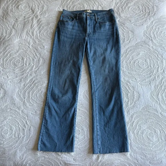 Madewell - Tall Kick Out Crop Jeans - Cherryville Wash
