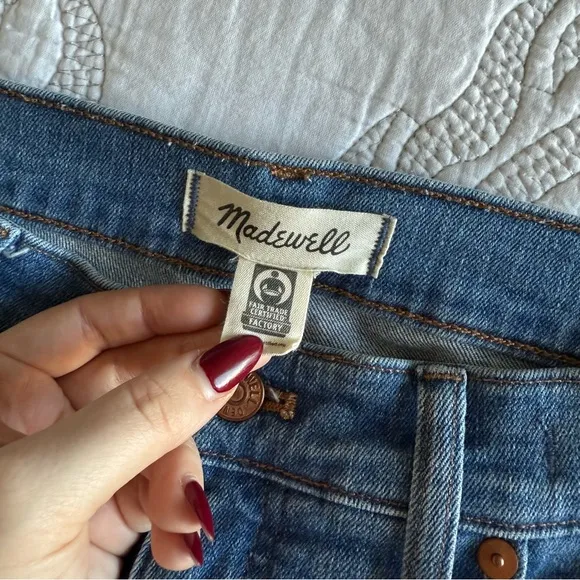 Madewell - Tall Kick Out Crop Jeans - Cherryville Wash
