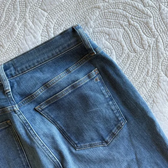 Madewell - Tall Kick Out Crop Jeans - Cherryville Wash