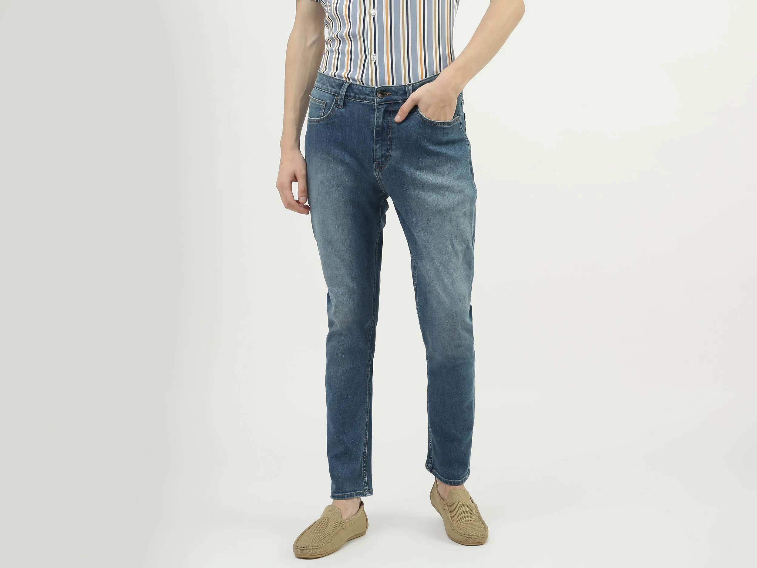 Men Solid Carrot Fit Jeans