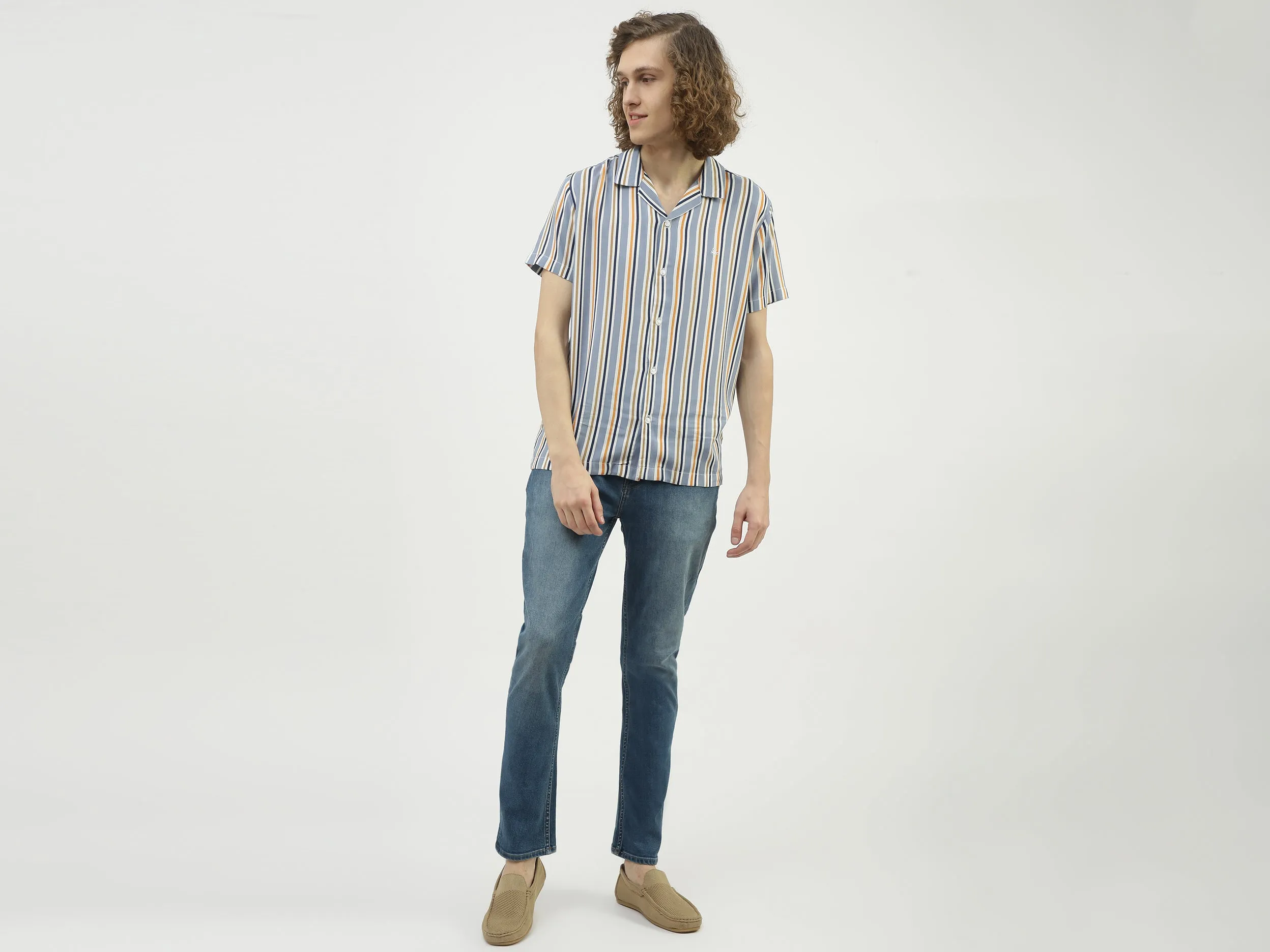 Men Solid Carrot Fit Jeans
