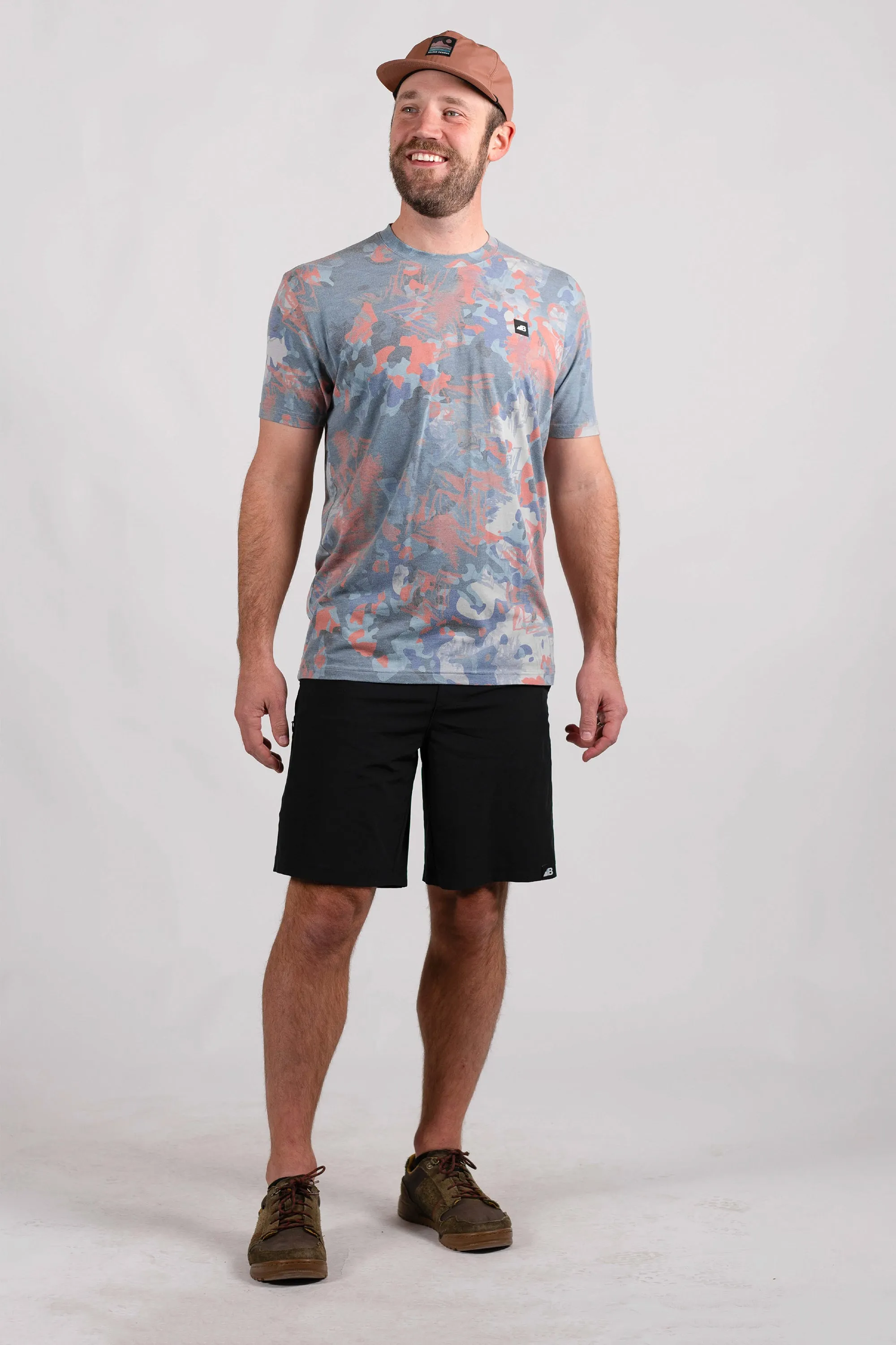 Men's Graphic Traverse Tek Tee