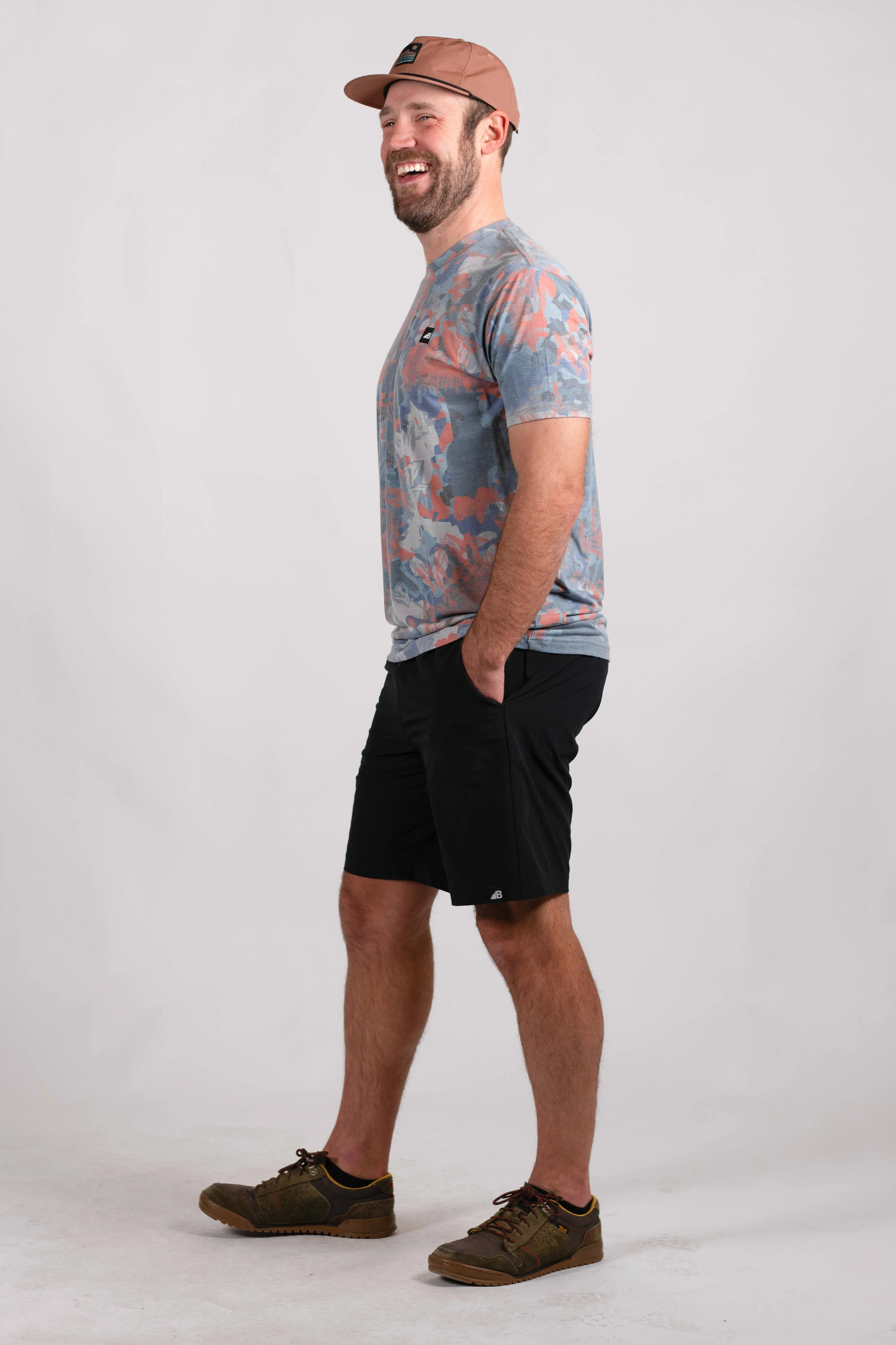 Men's Graphic Traverse Tek Tee