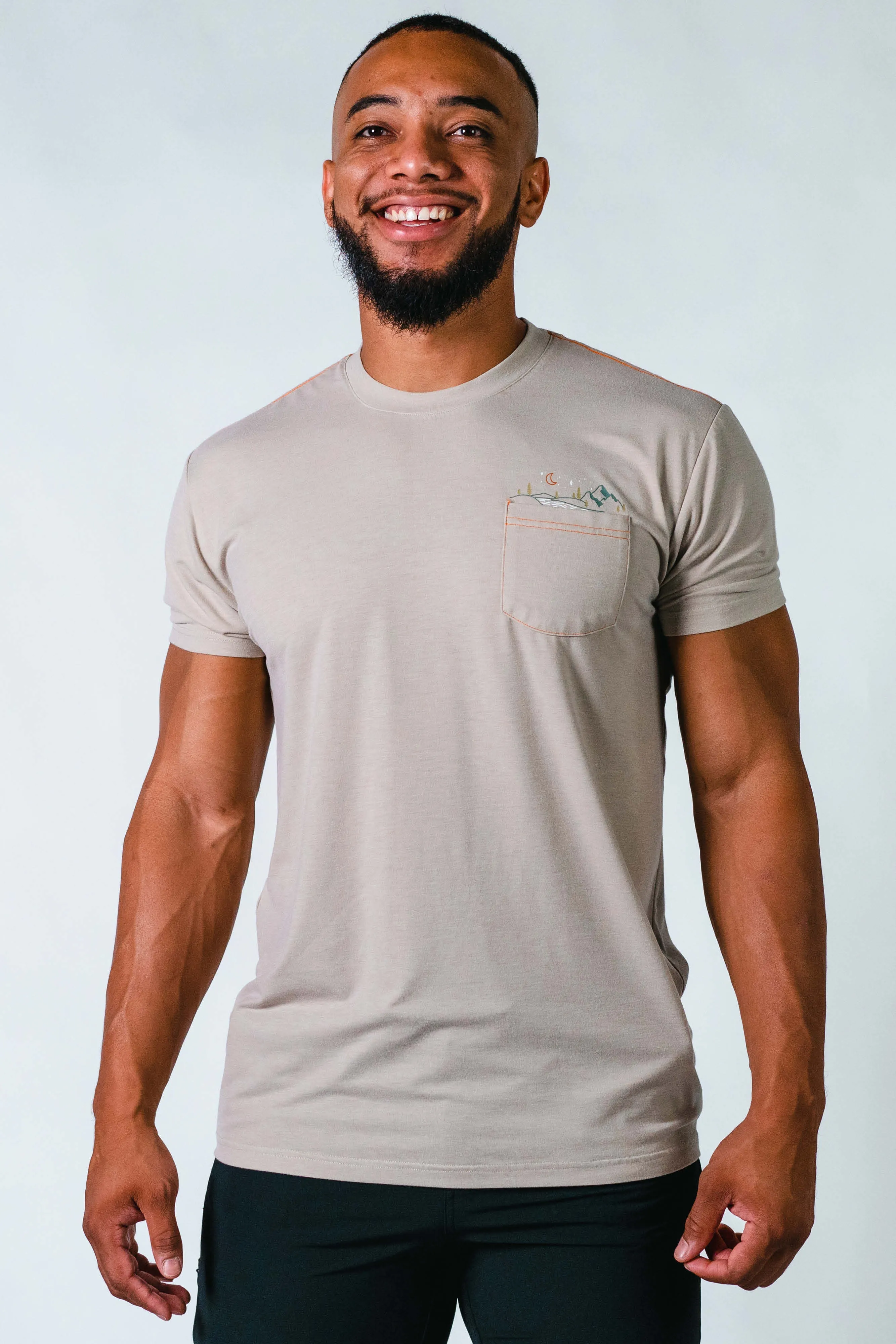 Men's Graphic Traverse Tek Tee