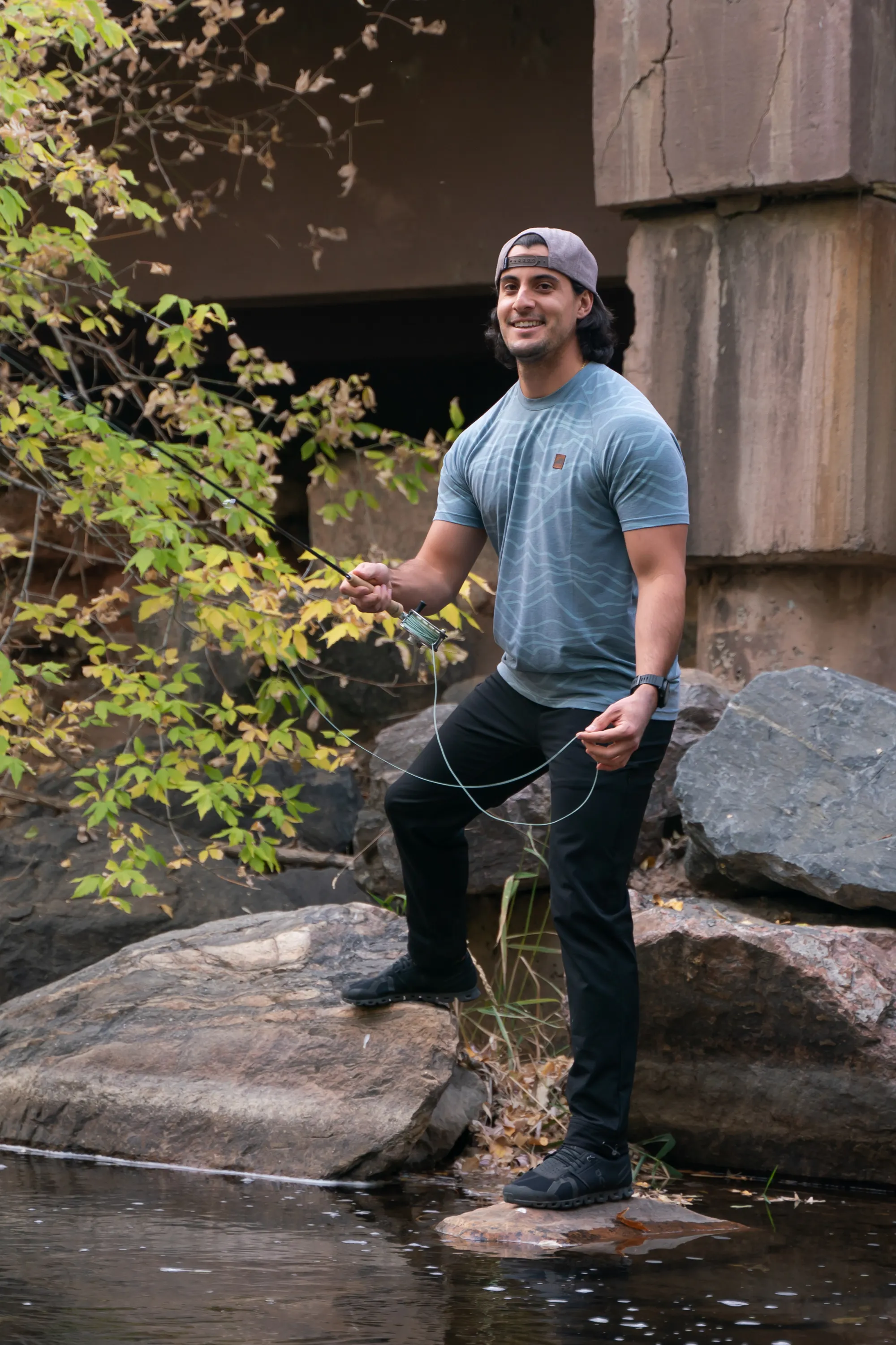 Men's Graphic Traverse Tek Tee