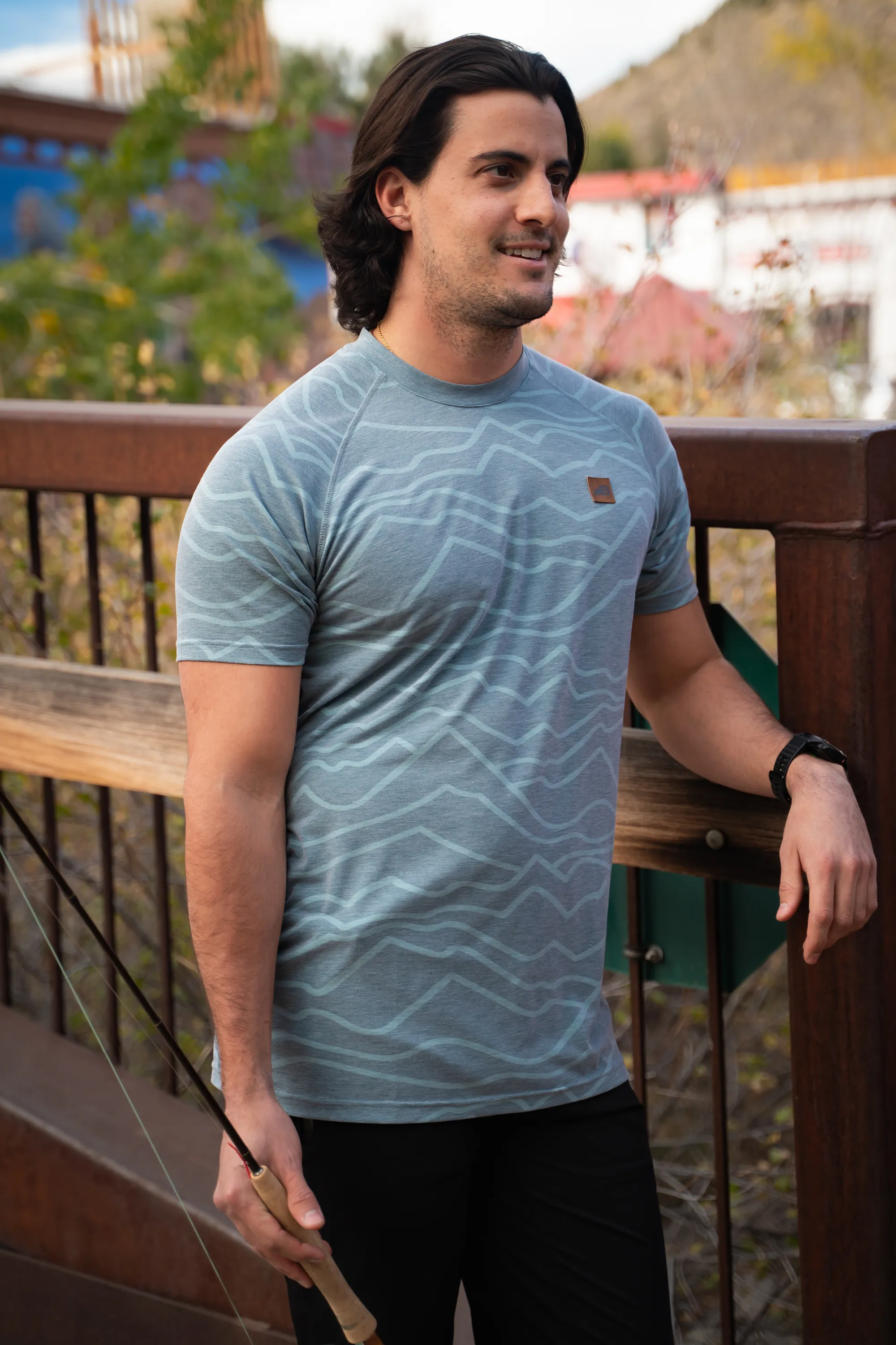 Men's Graphic Traverse Tek Tee