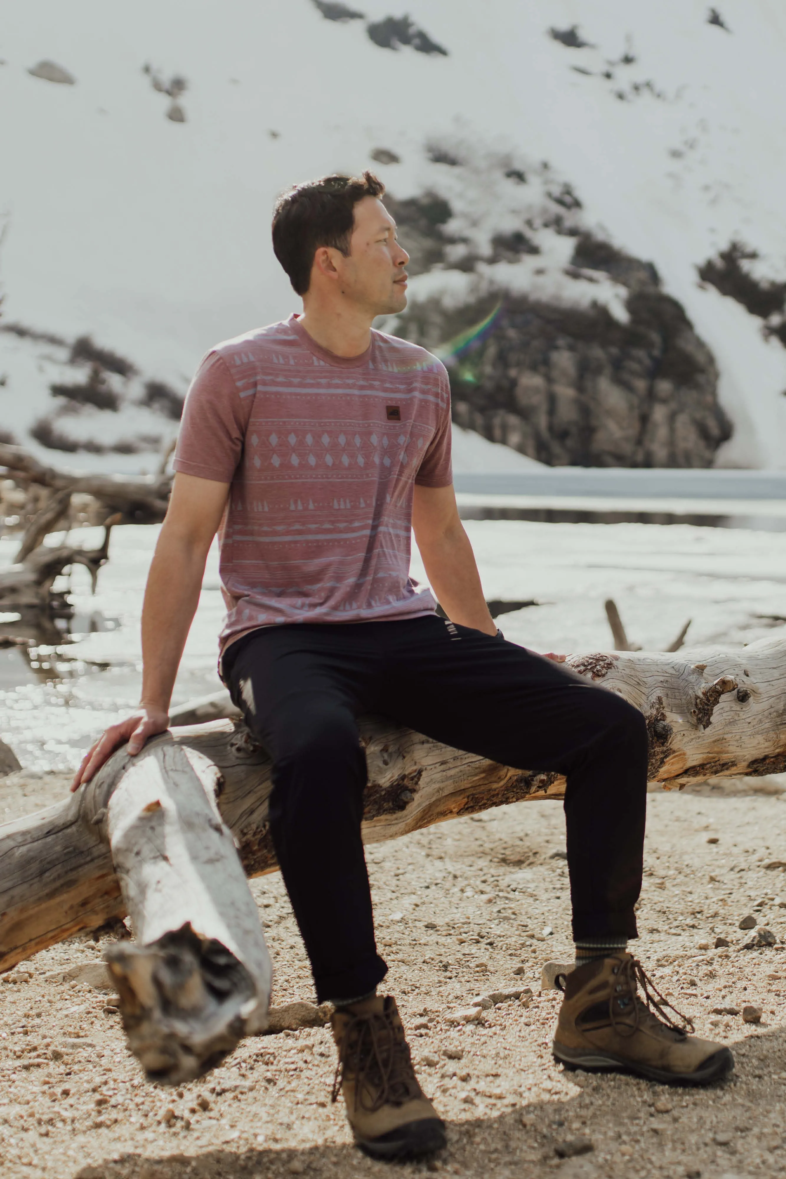 Men's Graphic Traverse Tek Tee
