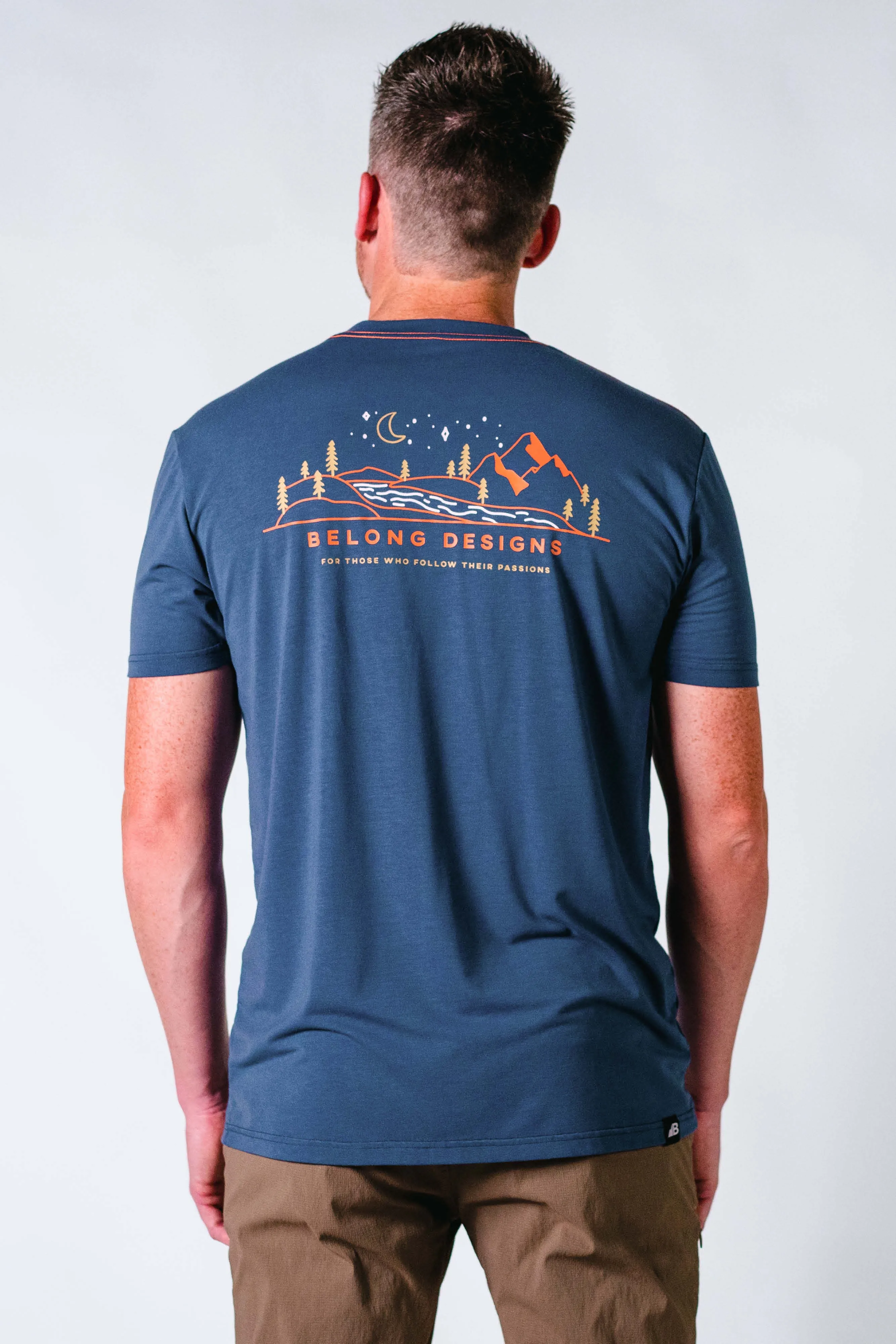 Men's Graphic Traverse Tek Tee