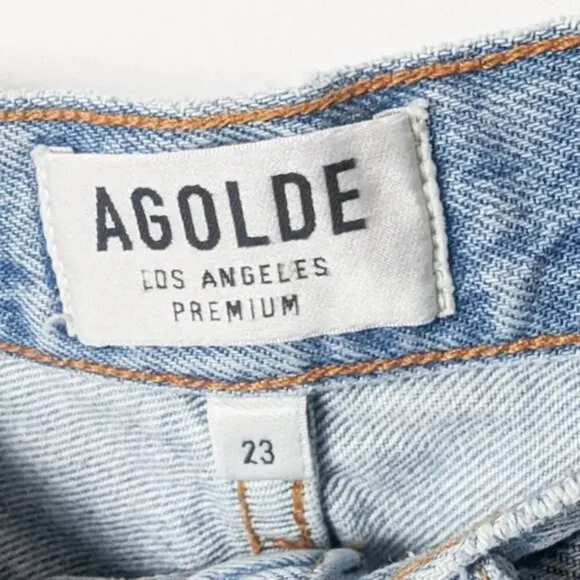 NEW AGOLDE Dee Shorts Digit Light Wash Blue Denim Jean Distressed 23 Aritzia