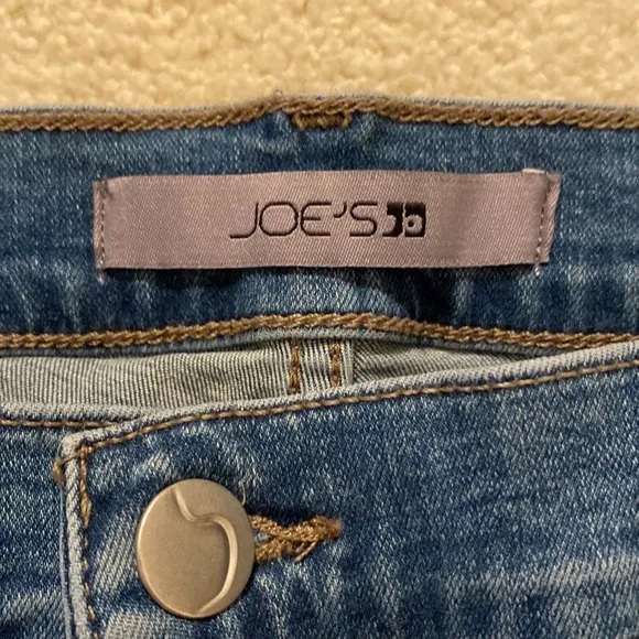 NWOT joes jeans, stretch size 31, raw hem
