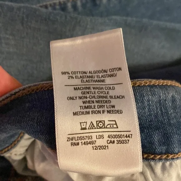 NWOT joes jeans, stretch size 31, raw hem