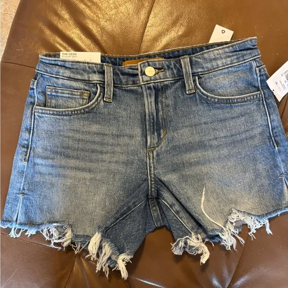 NWT !! Joes Jeans cut off shorts. Ozzie. NWT !!! Sz 25 -4 inch inseam