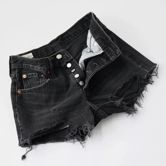 NWT Levi’s 501 Original Cutoff Denim Short