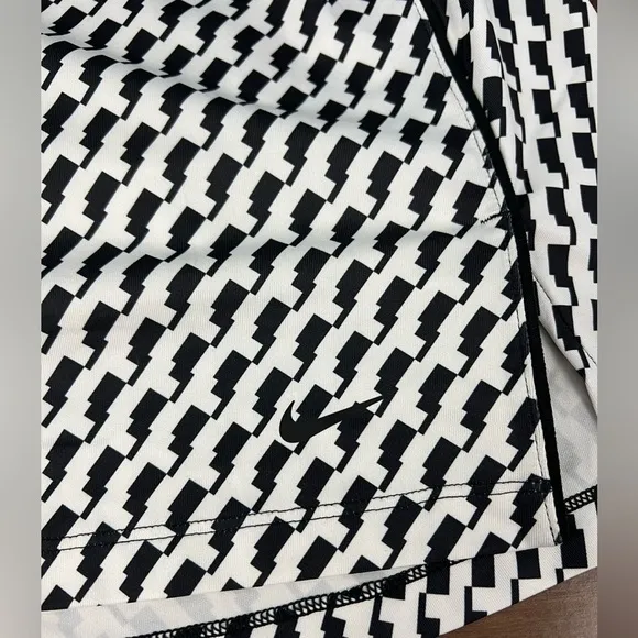 NWT - Nike Dri-FIT UV Victory Printed Golf Skort - Size XS