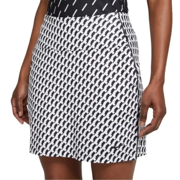 NWT - Nike Dri-FIT UV Victory Printed Golf Skort - Size XS
