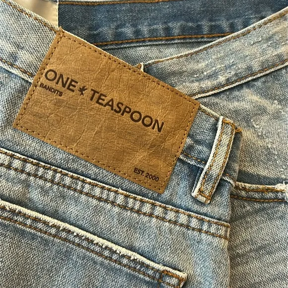 NWT One Teaspoon Bandits Low Waist Denim Shorts - Hendrixe Blue size 32
