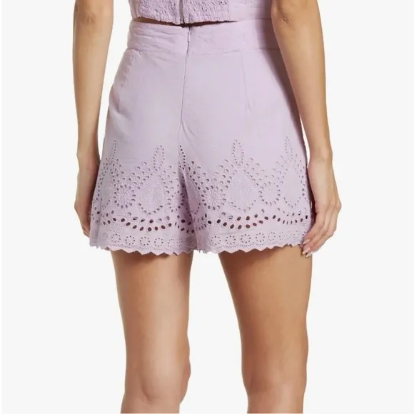 NWT WALTER BAKER NORAH LAVENDER SHORT Size 6