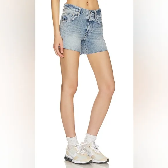 NWT WE THE FREE PEOPLE IVY MID RISE SHORT size 25