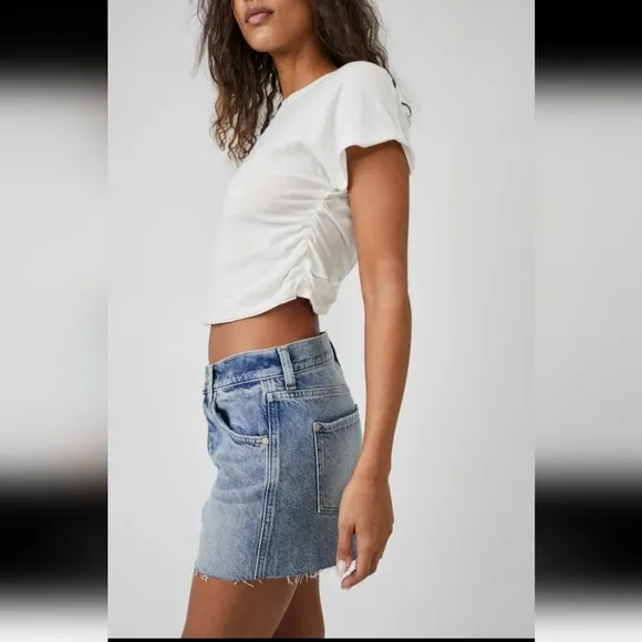 NWT WE THE FREE PEOPLE IVY MID RISE SHORT size 25