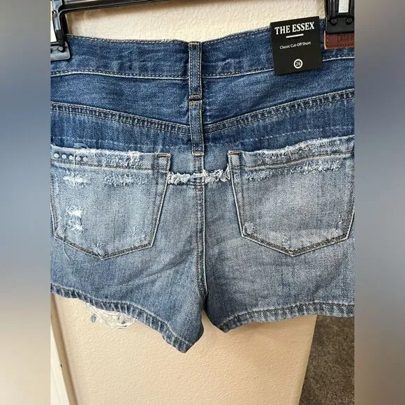 NWT Women’s Blank NYC The Essex Classic Cut-Off Jean Shorts Size 26 #225