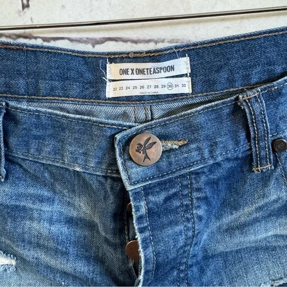 One X Teaspoon Bandits Shorts In Blue Cult SZ 30